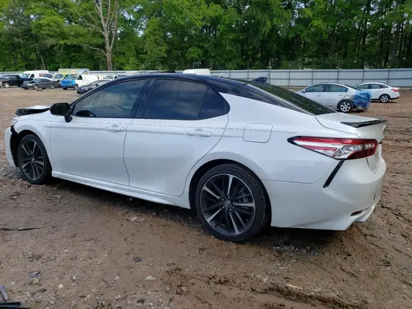 4T1KZ1AKXLU035948 2020 TOYOTA CAMRY - Image 2