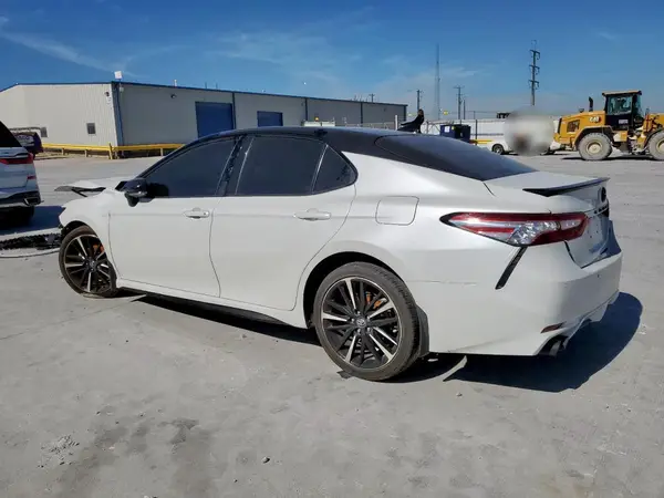 4T1KZ1AKXLU040115 2020 TOYOTA CAMRY - Image 2
