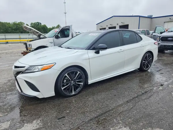 4T1KZ1AKXLU041894 2020 TOYOTA CAMRY - Image 1