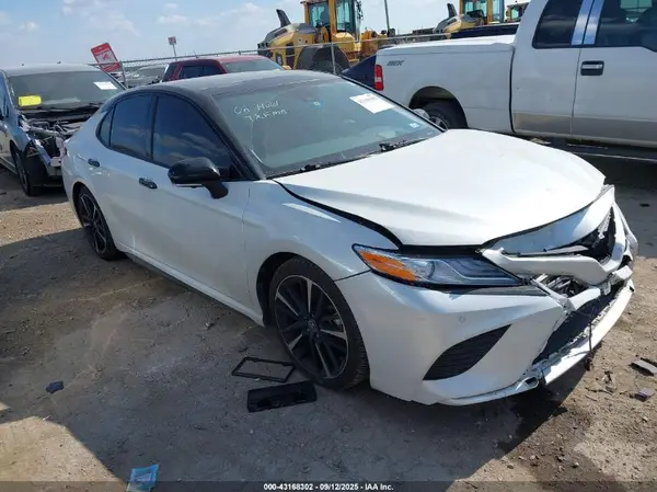4T1KZ1AKXLU045797 2020 TOYOTA CAMRY - Image 1