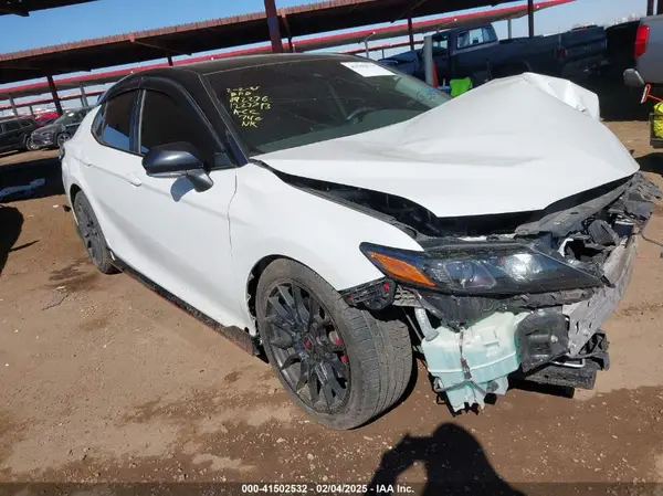 4T1KZ1AKXMU055666 2021 TOYOTA CAMRY - Image 1