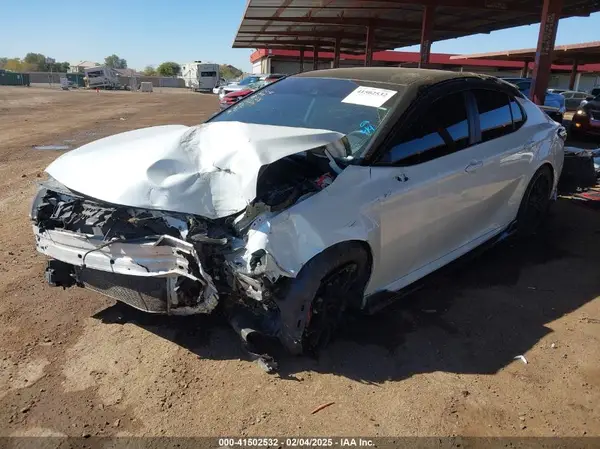 4T1KZ1AKXMU055666 2021 TOYOTA CAMRY - Image 2