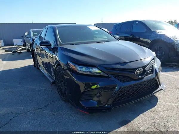 4T1KZ1AKXMU059684 2021 TOYOTA CAMRY - Image 1