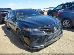 4T1KZ1AKXNU061324 2022 TOYOTA CAMRY