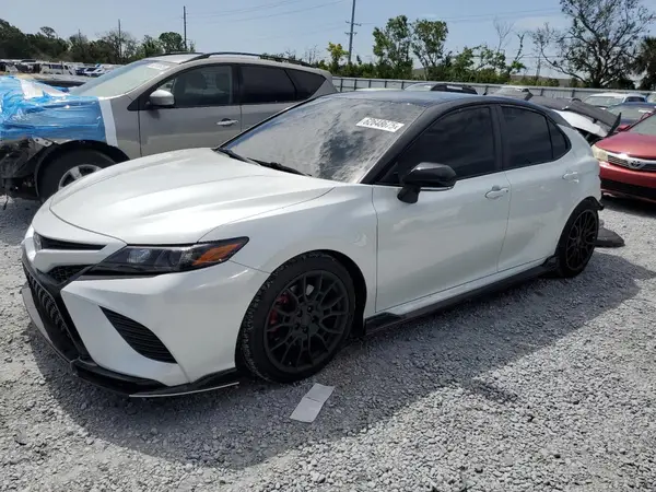 4T1KZ1AKXNU064496 2022 TOYOTA CAMRY - Image 1
