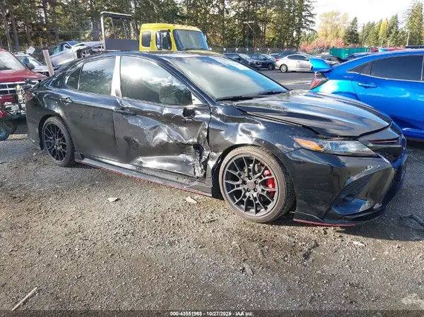 4T1KZ1AKXNU067544 2022 TOYOTA CAMRY - Image 1