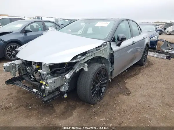 4T1KZ1AKXNU069021 2022 TOYOTA CAMRY - Image 2