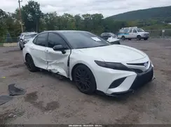 4T1KZ1AKXNU070055 2022 TOYOTA CAMRY