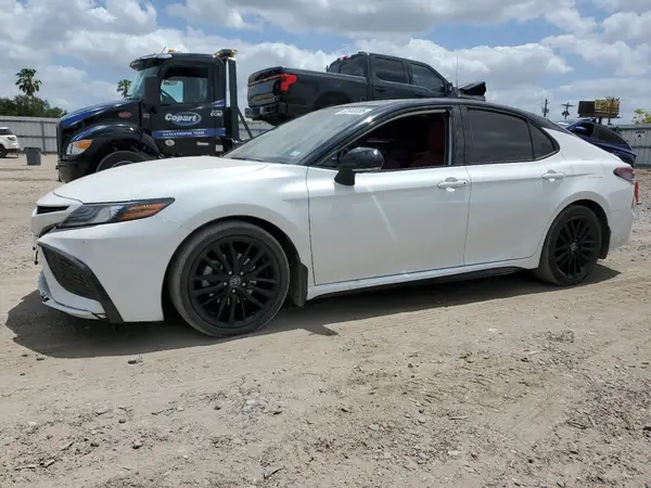 4T1KZ1AKXNU071562 2022 TOYOTA CAMRY - Image 1