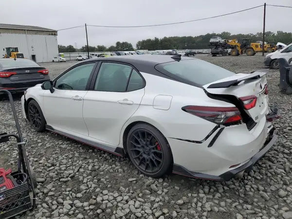 4T1KZ1AKXNU071660 2022 TOYOTA CAMRY - Image 2