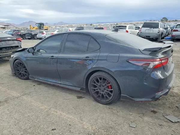 4T1KZ1AKXPU077638 2023 TOYOTA CAMRY - Image 2