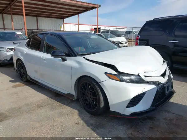 4T1KZ1AKXPU078627 2023 TOYOTA CAMRY - Image 1