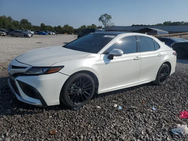 4T1KZ1AKXPU083990 2023 TOYOTA CAMRY - Image 1