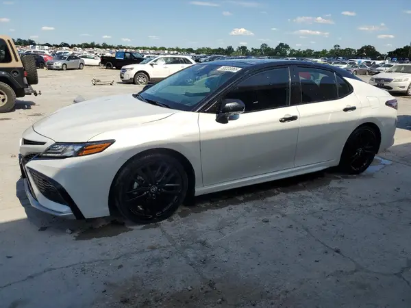 4T1KZ1AKXRU090490 2024 TOYOTA CAMRY - Image 1