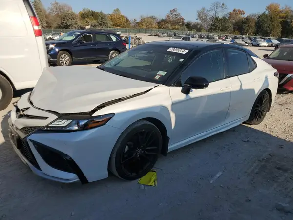 4T1KZ1AKXRU094149 2024 TOYOTA CAMRY - Image 1