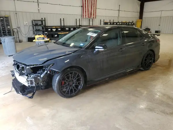 4T1KZ1AKXRU099268 2024 TOYOTA CAMRY - Image 1