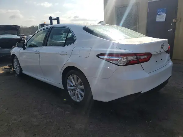 4T1L11AK0LU888872 2020 TOYOTA CAMRY - Image 2
