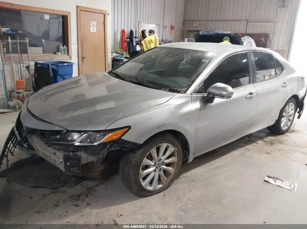 4T1L11AK0LU946897 2020 TOYOTA CAMRY - Image 2