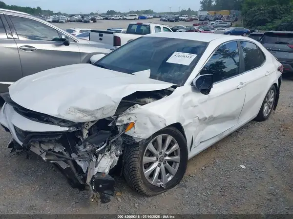 4T1L11AK0LU979222 2020 TOYOTA CAMRY - Image 2