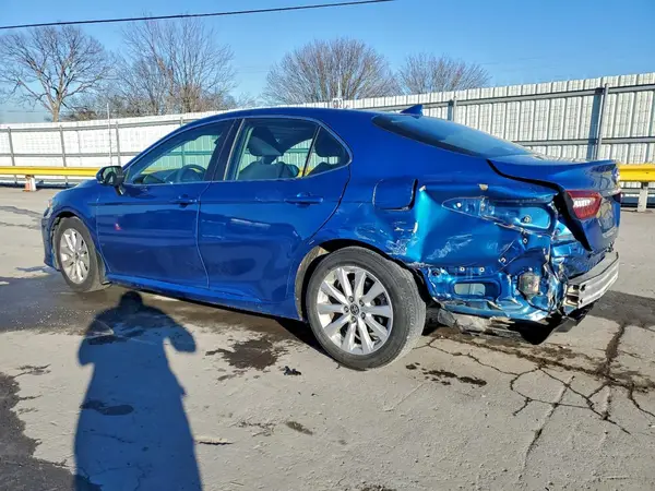 4T1L11AK1LU385903 2020 TOYOTA CAMRY - Image 2