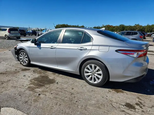 4T1L11AK1LU884832 2020 TOYOTA CAMRY - Image 2