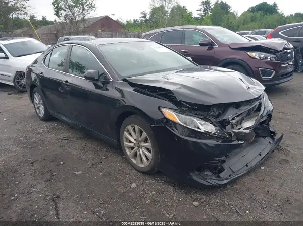 4T1L11AK1LU952983 2020 TOYOTA CAMRY - Image 1