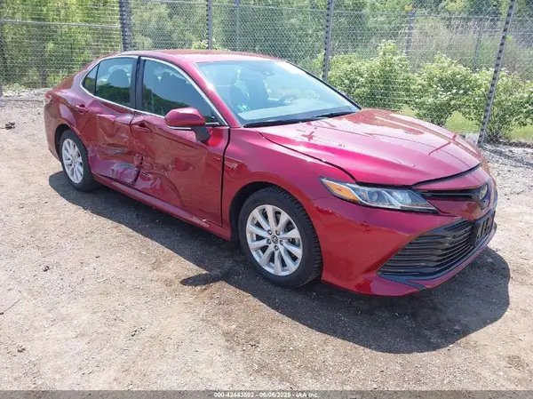 4T1L11AK2LU500976 2020 TOYOTA CAMRY - Image 1