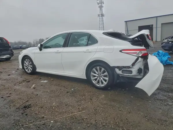 4T1L11AK2LU924867 2020 TOYOTA CAMRY - Image 2
