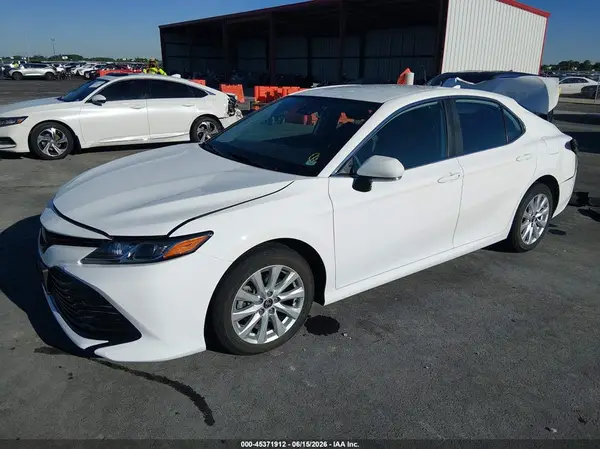 4T1L11AK3LU399446 2020 TOYOTA CAMRY - Image 2