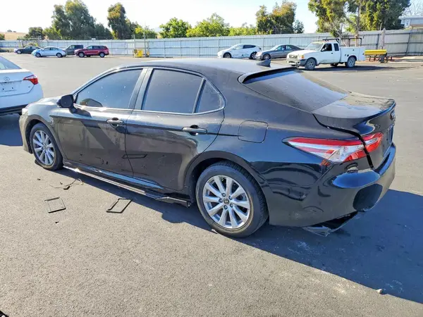 4T1L11AK3LU502624 2020 TOYOTA CAMRY - Image 2