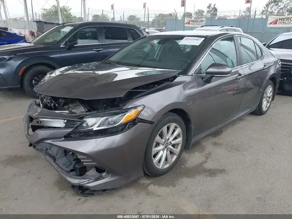 4T1L11AK3LU946392 2020 TOYOTA CAMRY - Image 2