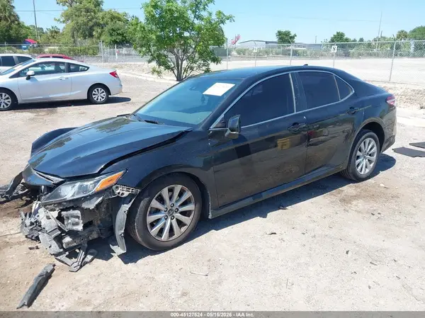 4T1L11AK4LU901087 2020 TOYOTA CAMRY - Image 2