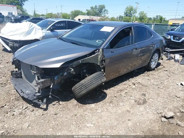 4T1L11AK4LU996072 2020 TOYOTA CAMRY - Image 2