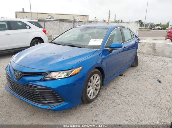 4T1L11AK5LU310671 2020 TOYOTA CAMRY - Image 2