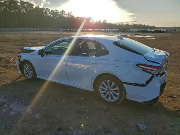 4T1L11AK5LU910249 2020 TOYOTA CAMRY - Image 2