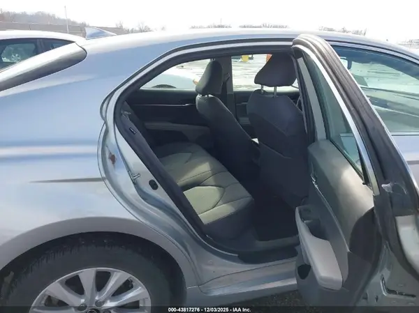 4T1L11AK7LU394329 2020 TOYOTA CAMRY - Image 8