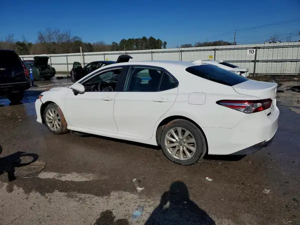 4T1L11AK7LU857618 2020 TOYOTA CAMRY - Image 2