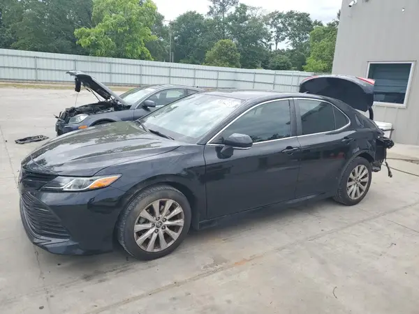 4T1L11AK7LU889629 2020 TOYOTA CAMRY - Image 1