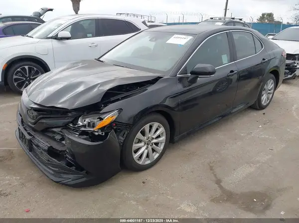 4T1L11AK8LU325312 2020 TOYOTA CAMRY - Image 2