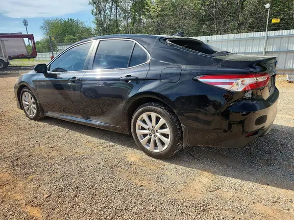 4T1L11AK8LU383890 2020 TOYOTA CAMRY - Image 2