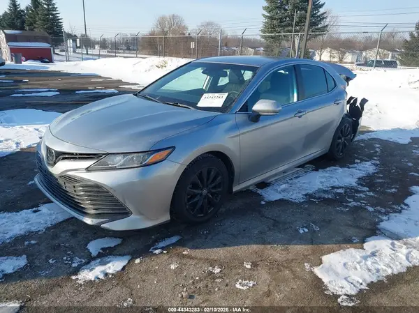 4T1L11AK9LU910206 2020 TOYOTA CAMRY - Image 2