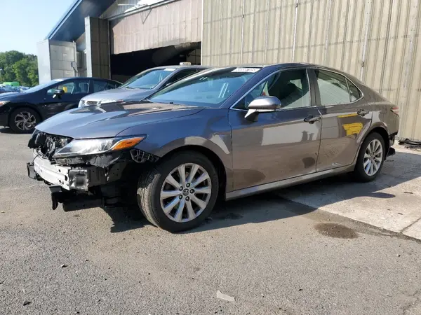 4T1L11AK9LU916135 2020 TOYOTA CAMRY - Image 1