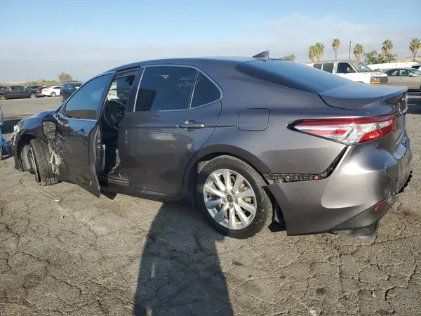 4T1L11AK9LU946929 2020 TOYOTA CAMRY - Image 2