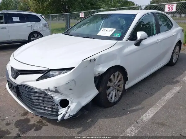 4T1L11AKXLU329121 2020 TOYOTA CAMRY - Image 2