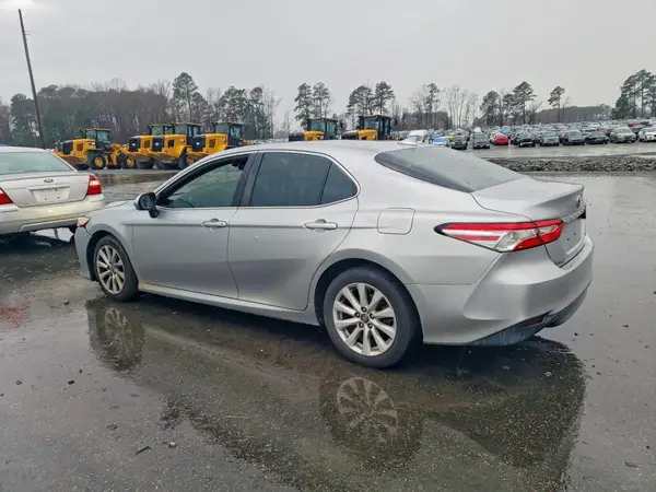 4T1L11AKXLU860156 2020 TOYOTA CAMRY - Image 2