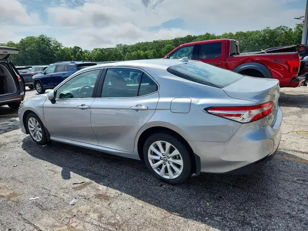 4T1L11BK3LU013946 2020 TOYOTA CAMRY - Image 2