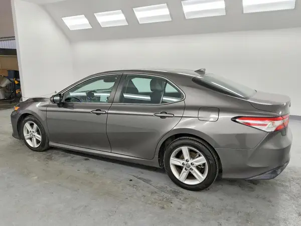 4T1L11BK4LU006147 2020 TOYOTA CAMRY - Image 2