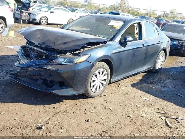 4T1L31AK3LU015742 2020 TOYOTA CAMRY - Image 2
