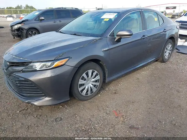 4T1L31AK7LU523695 2020 TOYOTA CAMRY - Image 2