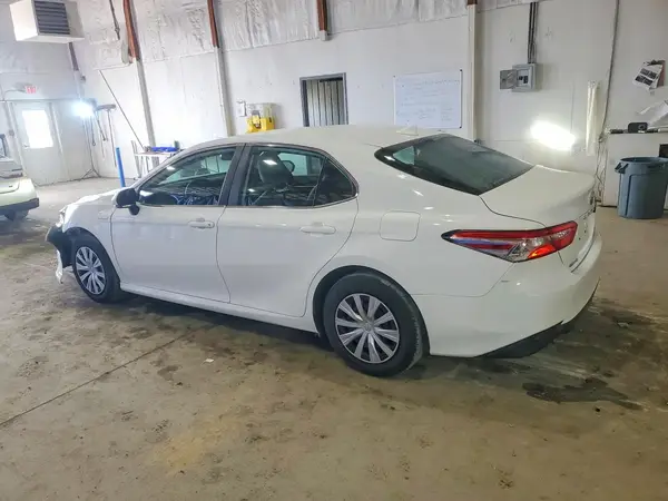 4T1L31AK9LU527246 2020 TOYOTA CAMRY - Image 2